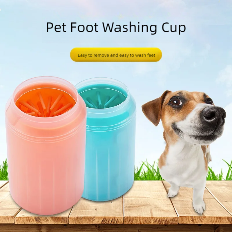 Washing muddy dog paws with a portable silicone cleaner cup.